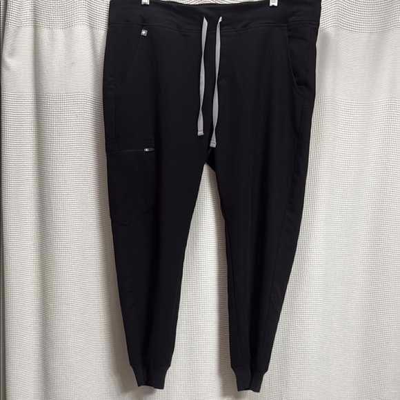 Figs Black technical Jogger Sweatpants SZ XL Petite ? Elastic Cuffs work medical - Picture 1 of 8